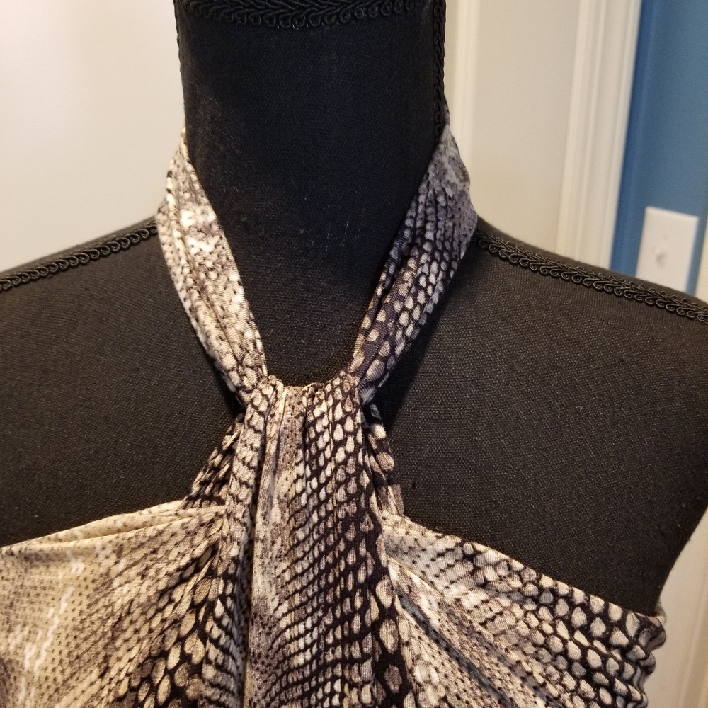 Halter Top - Picture 3 of 7